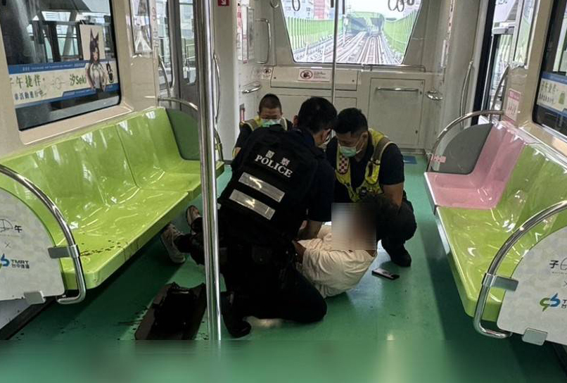 警方獲報趕赴現場，將洪嫌逮捕並協助傷者送醫。(圖/警方提供)